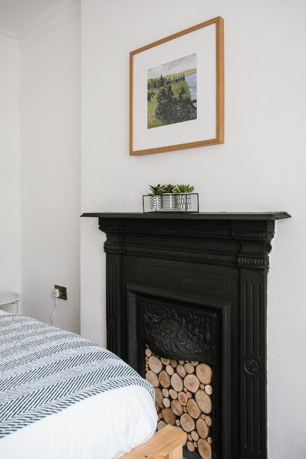 Cosy Period Cottage 2Min Walk To The Beach Portrush Exteriör bild