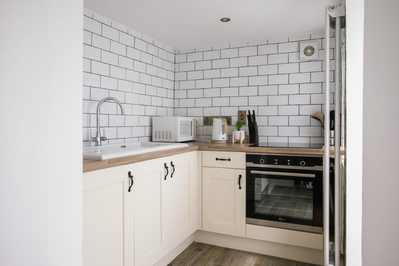 Cosy Period Cottage 2Min Walk To The Beach Portrush Exteriör bild