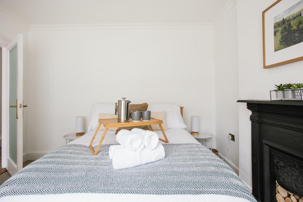 Cosy Period Cottage 2Min Walk To The Beach Portrush Exteriör bild