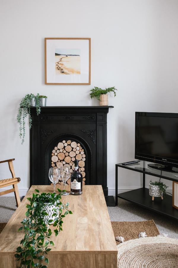 Cosy Period Cottage 2Min Walk To The Beach Portrush Exteriör bild