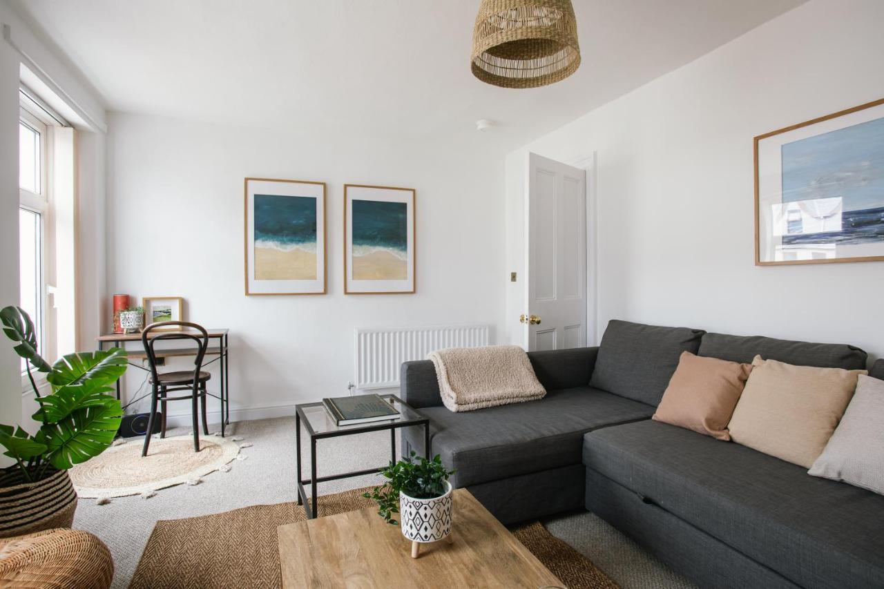 Cosy Period Cottage 2Min Walk To The Beach Portrush Exteriör bild